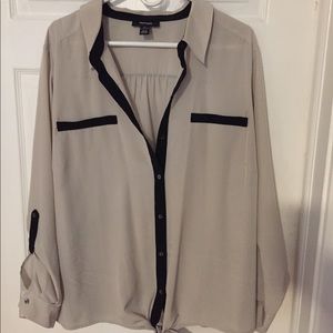 Style and co black and beige shirt
